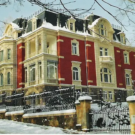Hotel Vier Jahreszeiten Crimmitschau