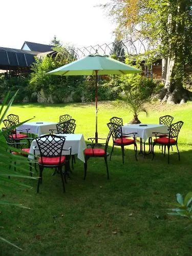 فندق Vier Jahreszeiten 4*