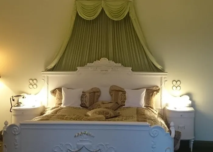 Vier Jahreszeiten 4*