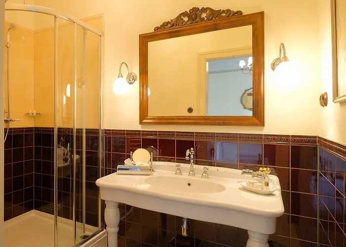 Vier Jahreszeiten 4*