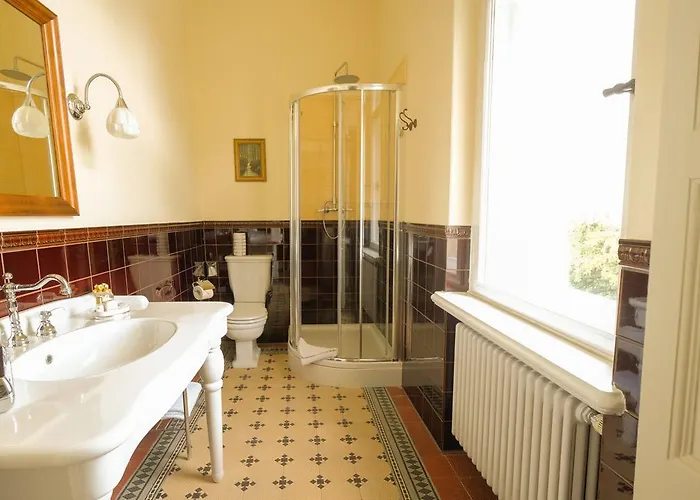 Vier Jahreszeiten 4*