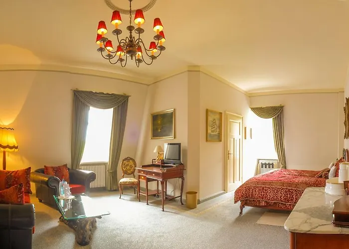 Vier Jahreszeiten 4*